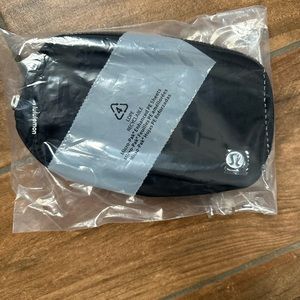 Lululemon everywhere belt bag